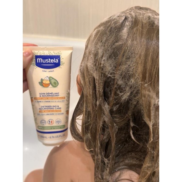 Mustela Acondicionador 2 En 1 Desenredante Y Nutritivo 200 ML